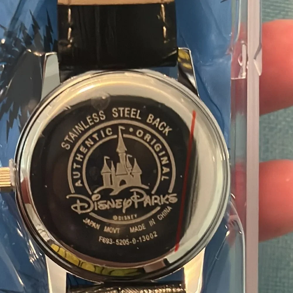 NIB Limited Release Disneyland Resort Collector Watch UNISEX